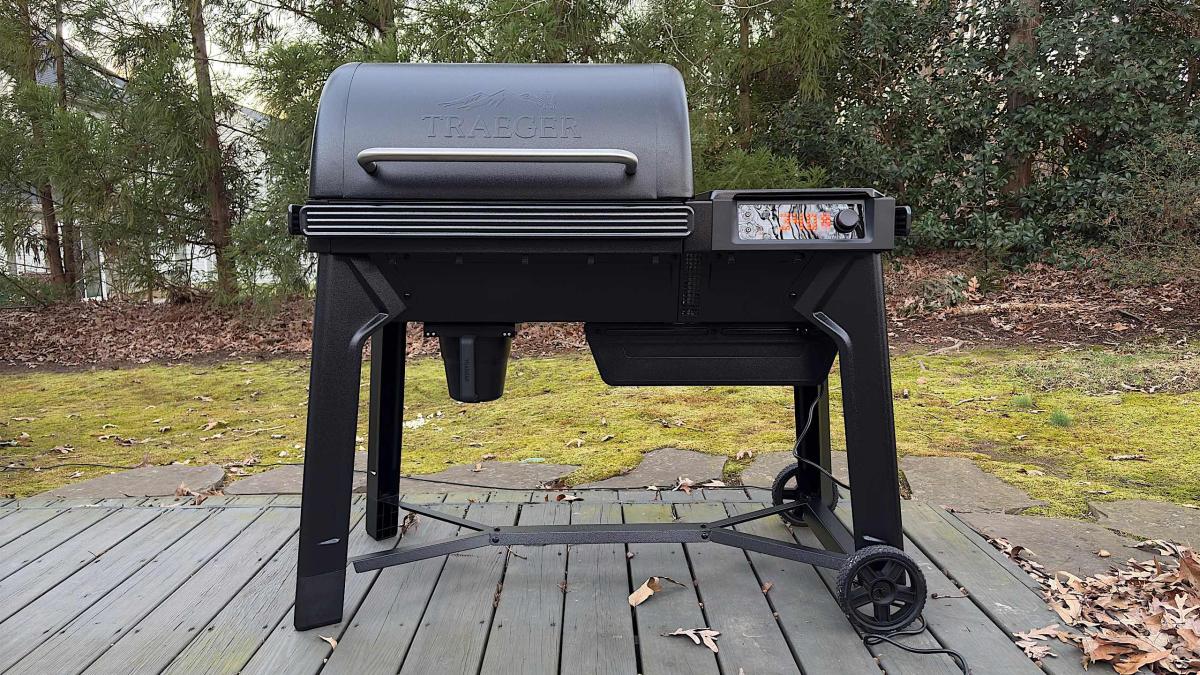 Traeger Woodridge review: A big upgrade for the entry-level pellet grill