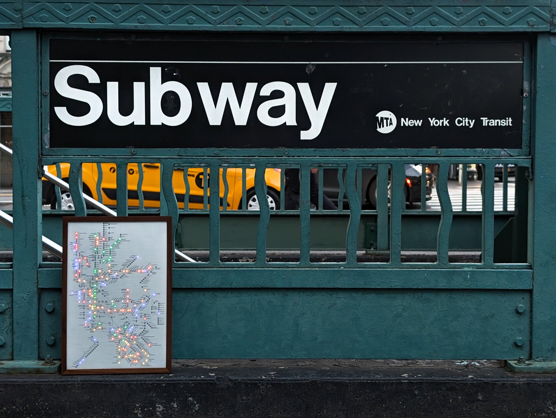 This Beautiful Wall Art Shows When Your City’s Trains are Breaking Down in Real- Time