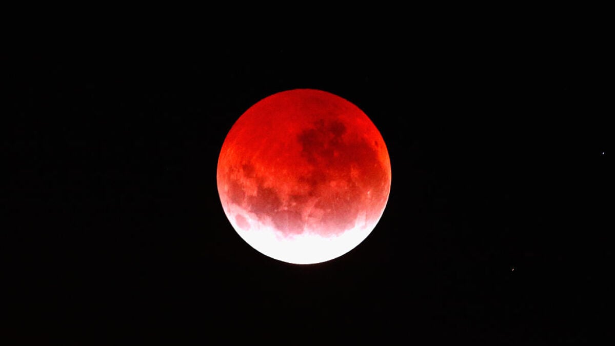 An excellent reason not to miss the imminent total lunar eclipse