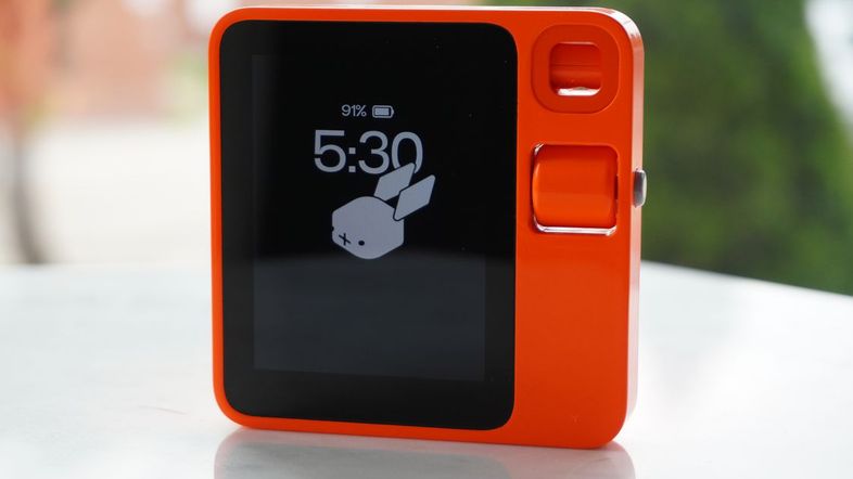 A morning with the Rabbit R1: a fun, funky, unfinished AI gadget