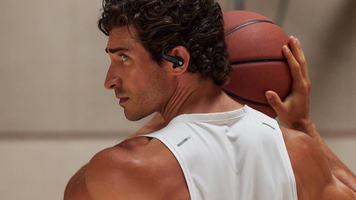 Save $75 on a pair of gym-friendly Beats earbuds