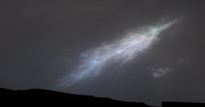 Mysterious colorful clouds drift through Mars’s sky in new Curiosity images