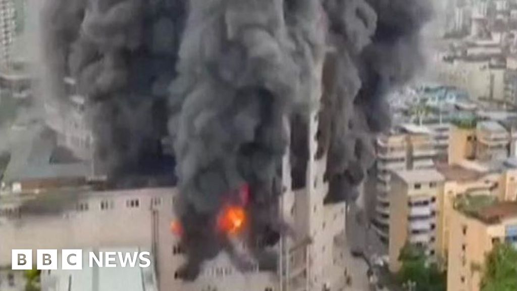 Fire breaks out at shopping centre in China's Sichuan province