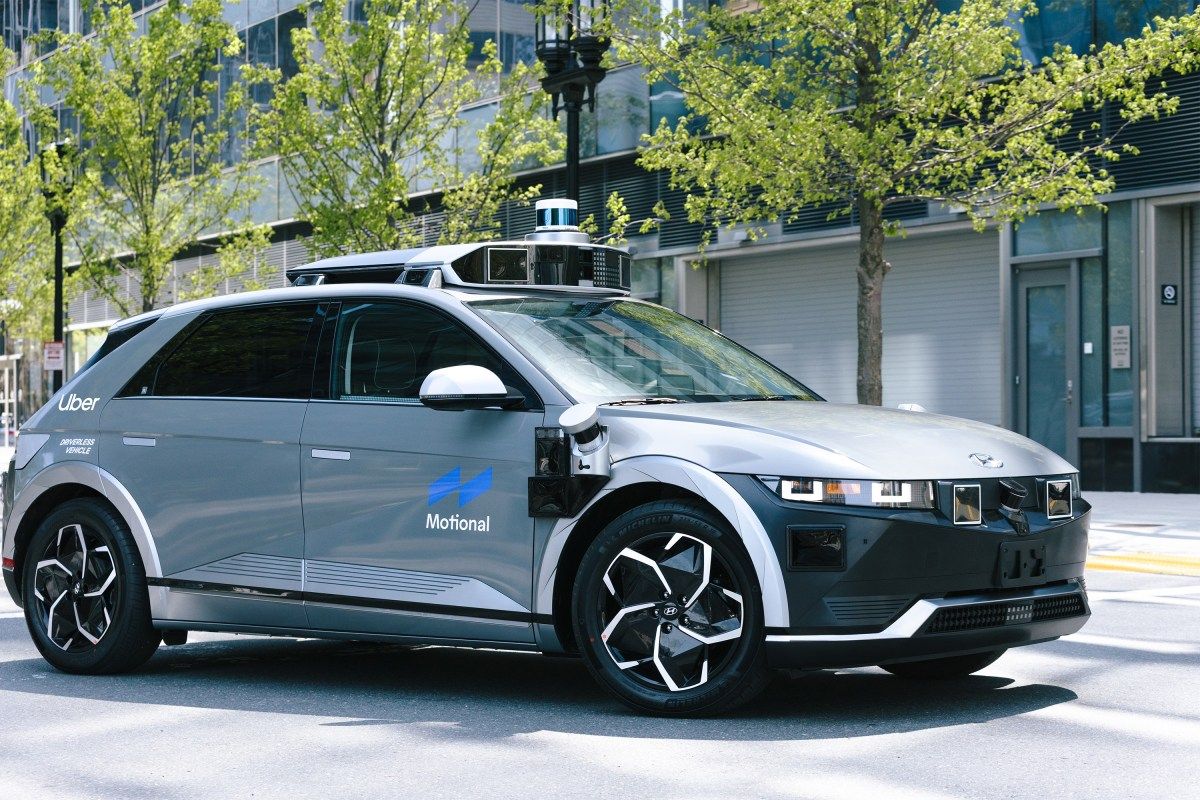 Hyundai is spending close to $1 billion to keep self-driving startup Motional alive | TechCrunch