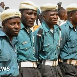 Nigerian Islamic police arrest non-fasting Muslims during Ramadan